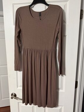 NWT DB Moon Women’s Long Sleeve Midi Tshirt Dress